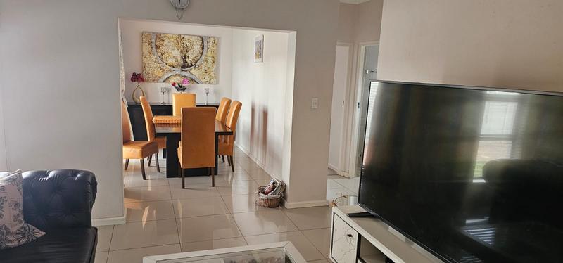 3 Bedroom Property for Sale in Sandown Western Cape